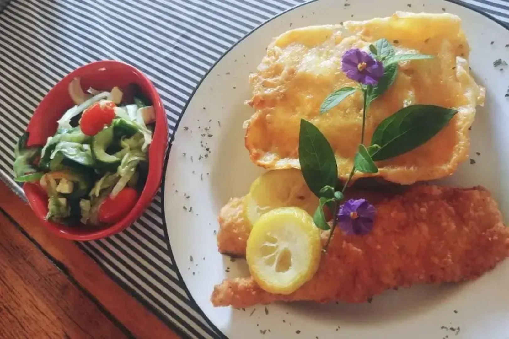 Homestead Guesthouse and Coffee Shoppe