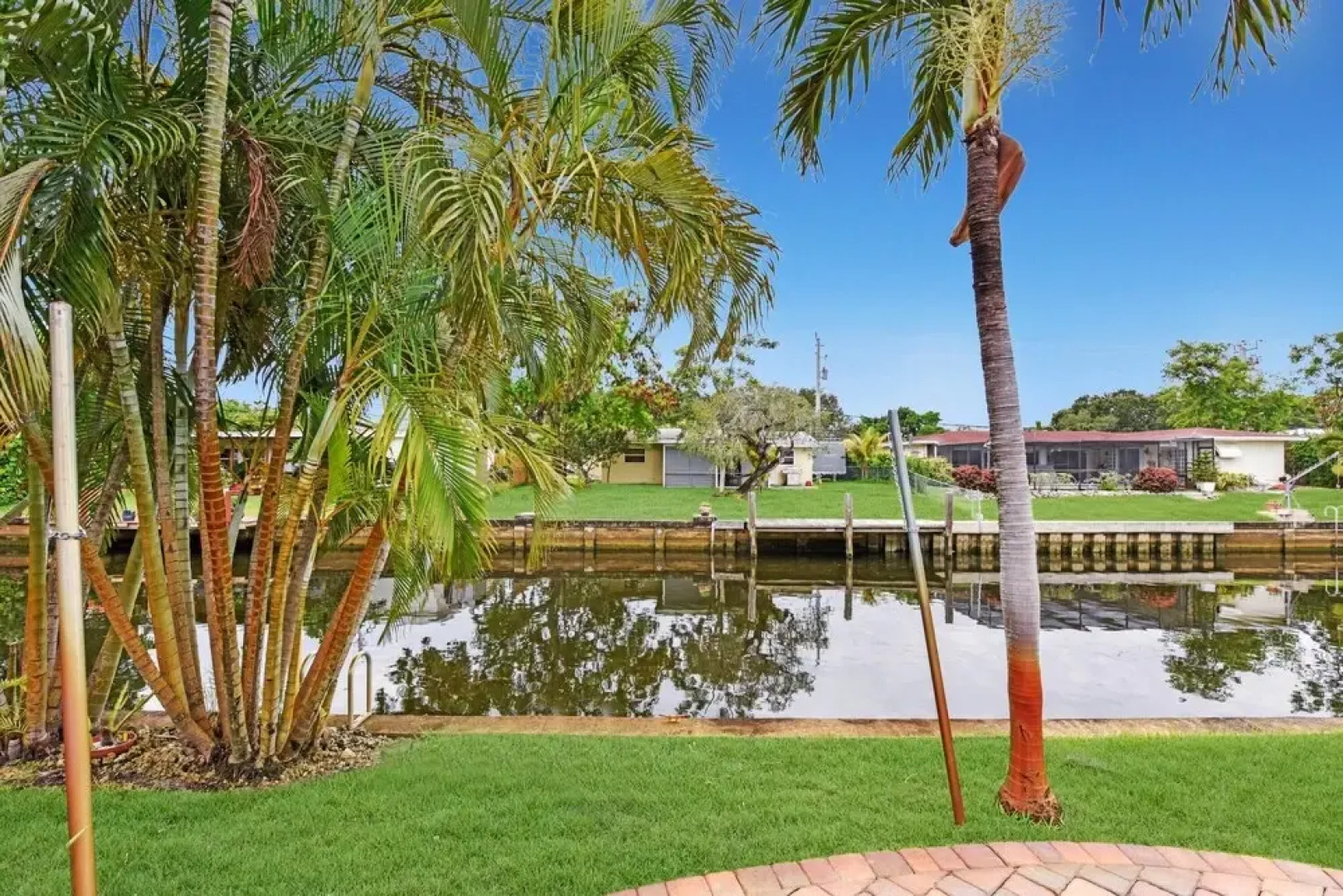 Private pool and canal home with Office space