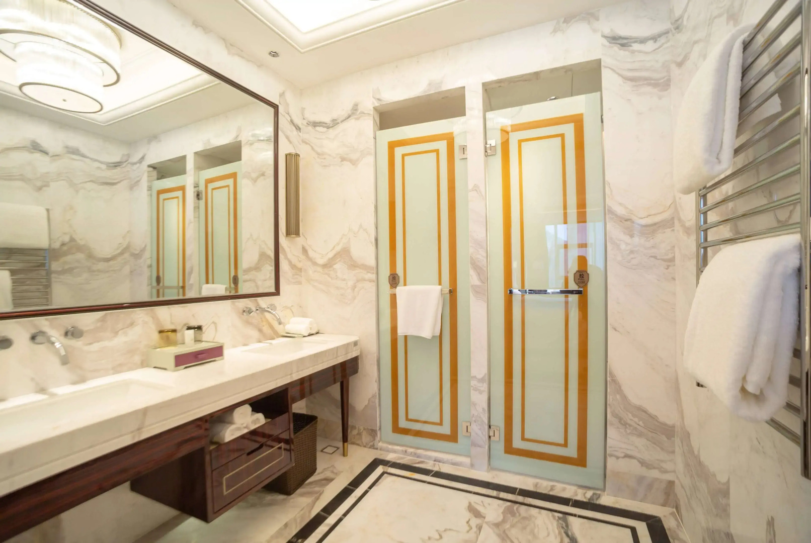 Wyndham Grand Tongren Downtown Hotel