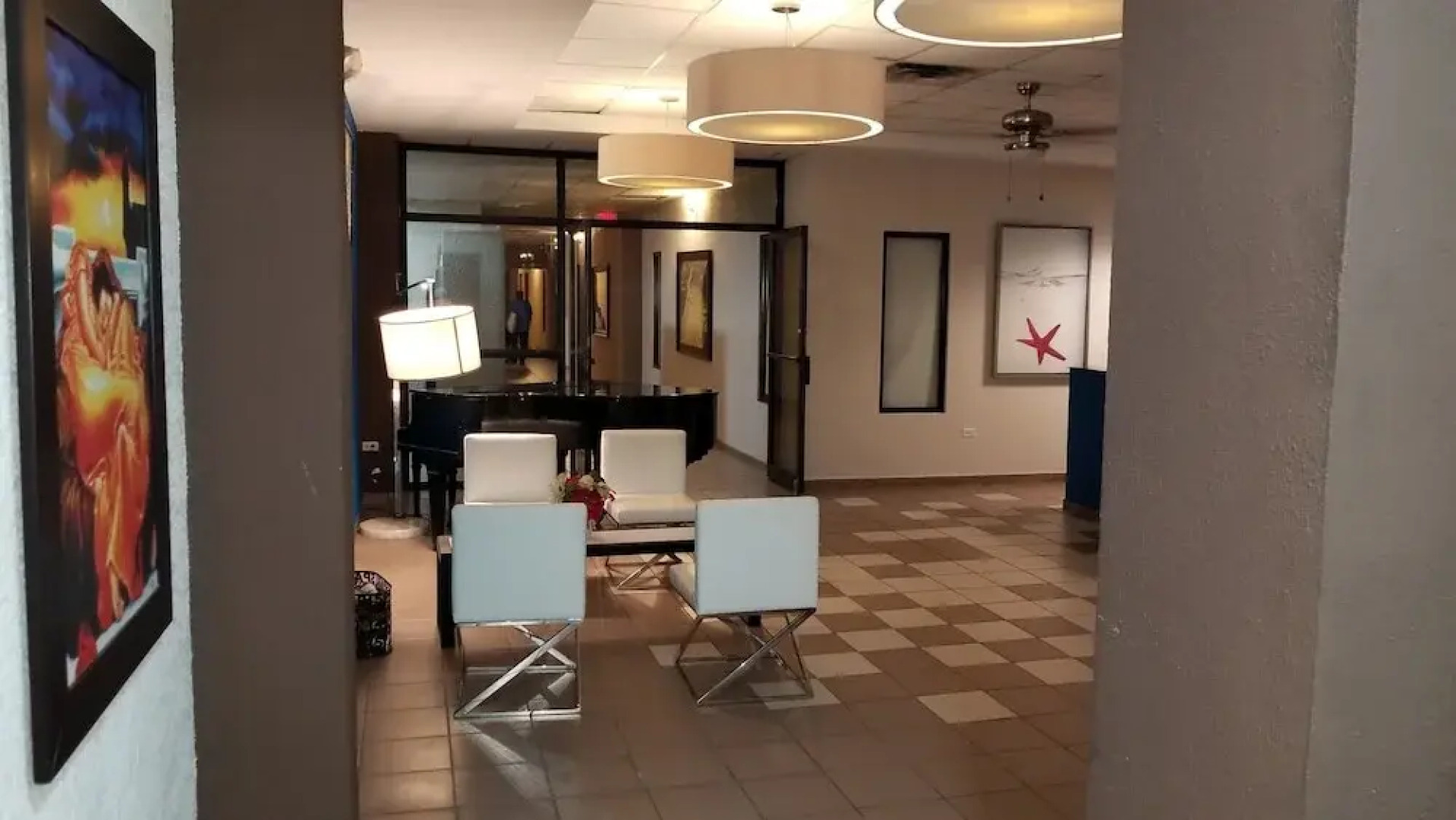 Modern and Cozy Miramar