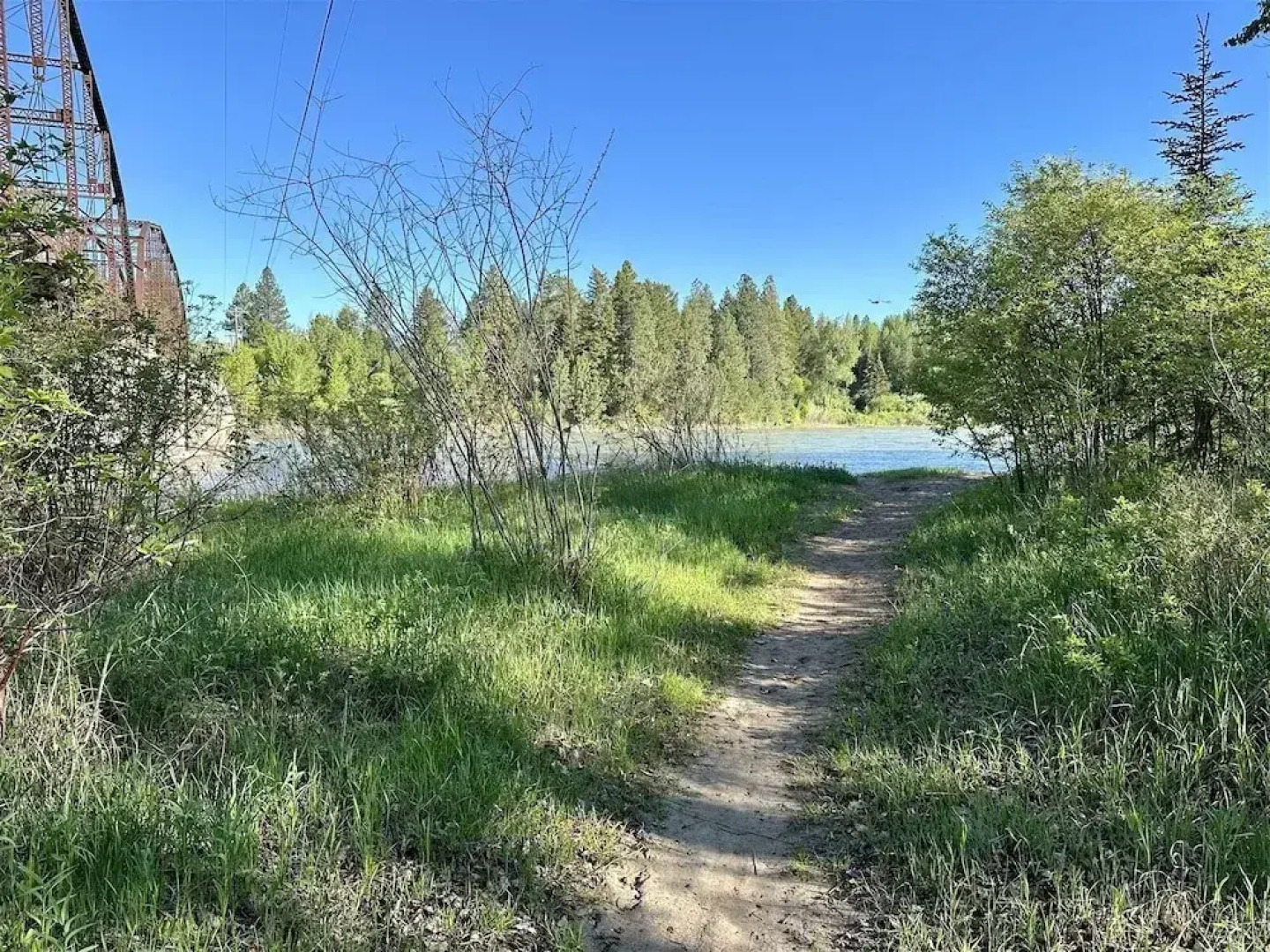 Rf12 Flathead River Haven