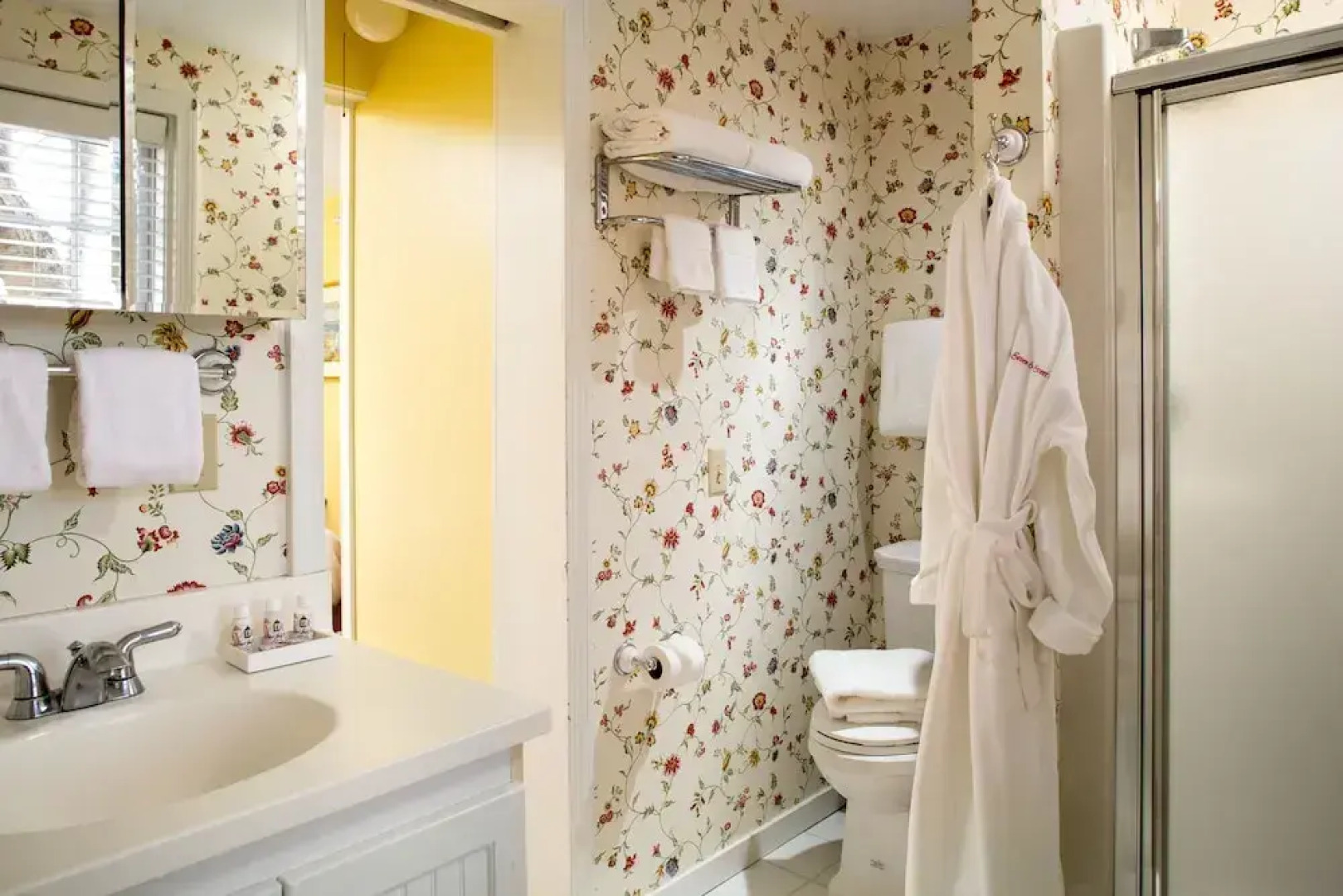 Seven Sea Street Inn