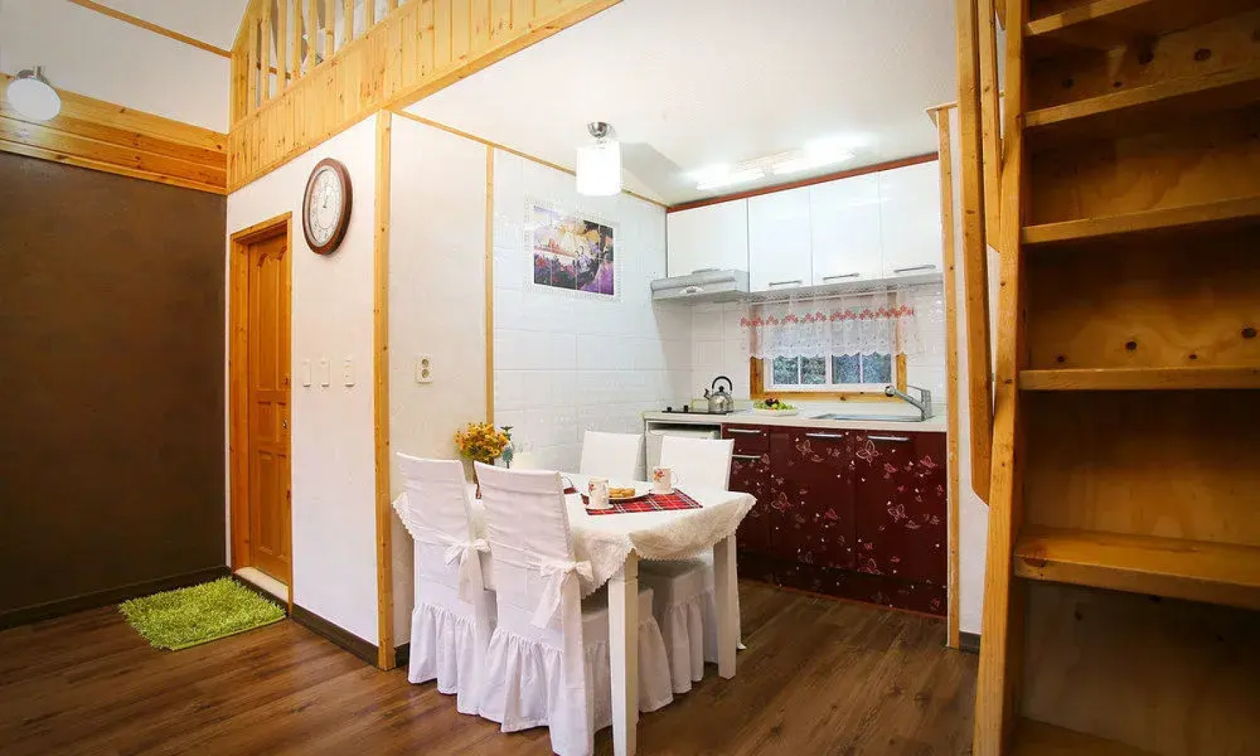 Spring Summer Fall Winter Pension