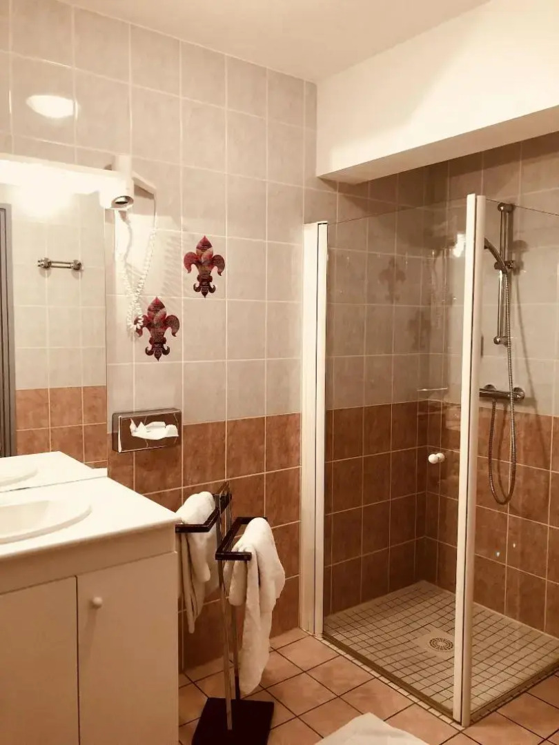 Hotel Restaurant Le Champs des Lys