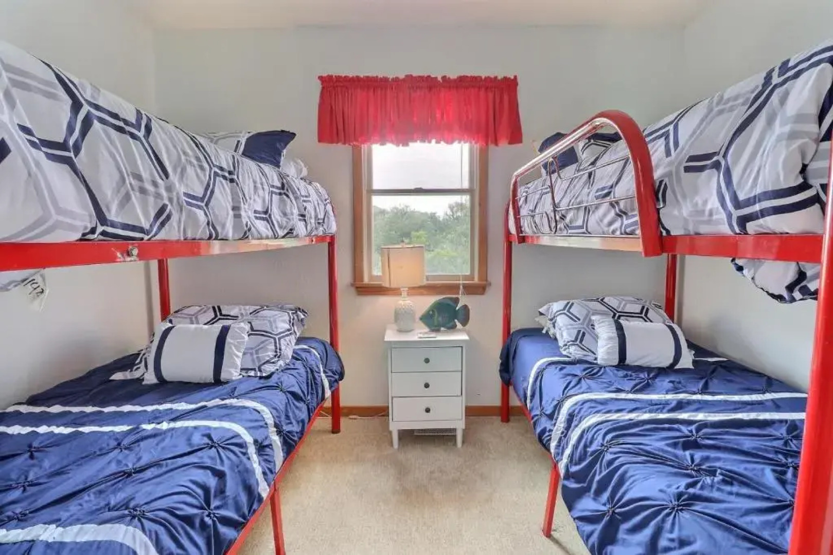 1359 Happy Ours 3 Min Walk to Beach