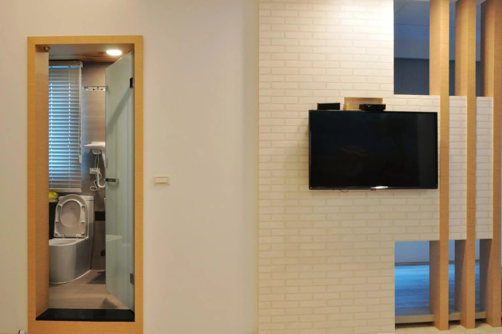 Qian Qian Riverside B&B