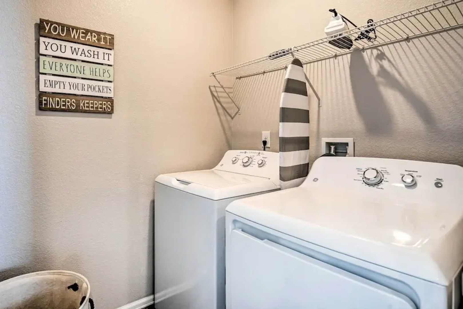 Dreamy Windsor Home With Grill ~ 3 Miles to Lake!