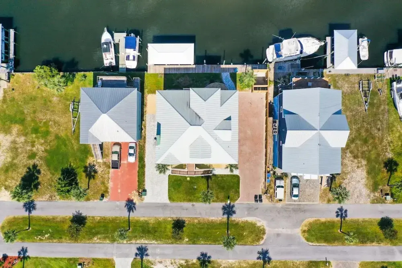 Beach House - Lazy Lagoon by PHG