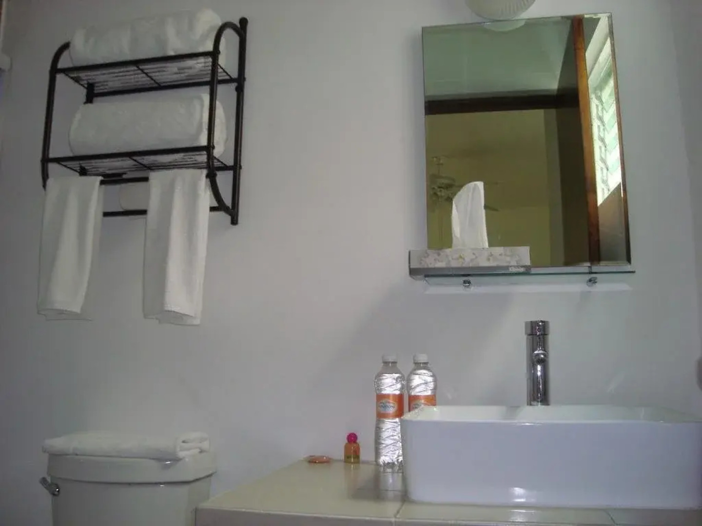 NAH SAM CHAK La Casa Rosada