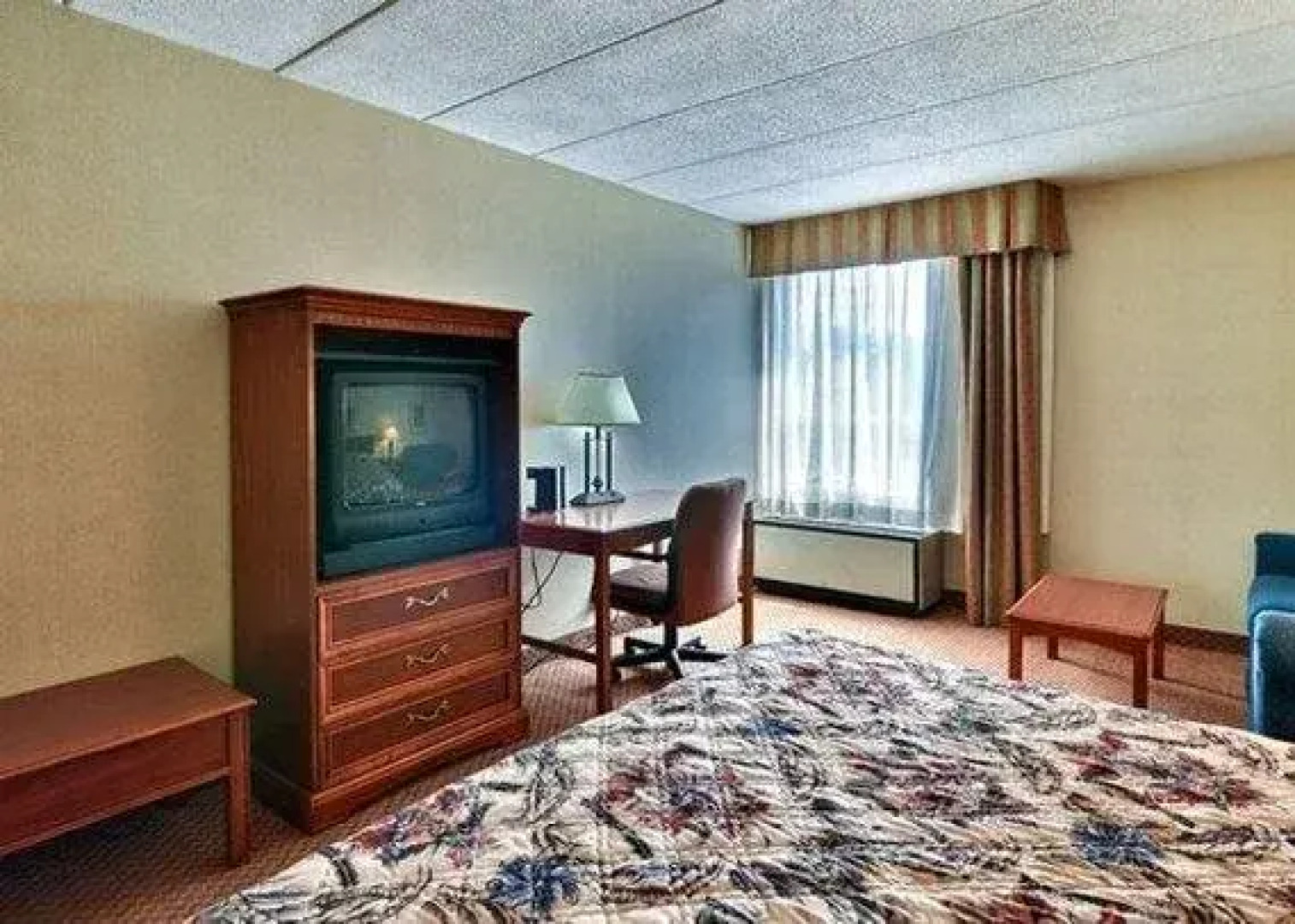 Rodeway Inn & Suites & Conference Center