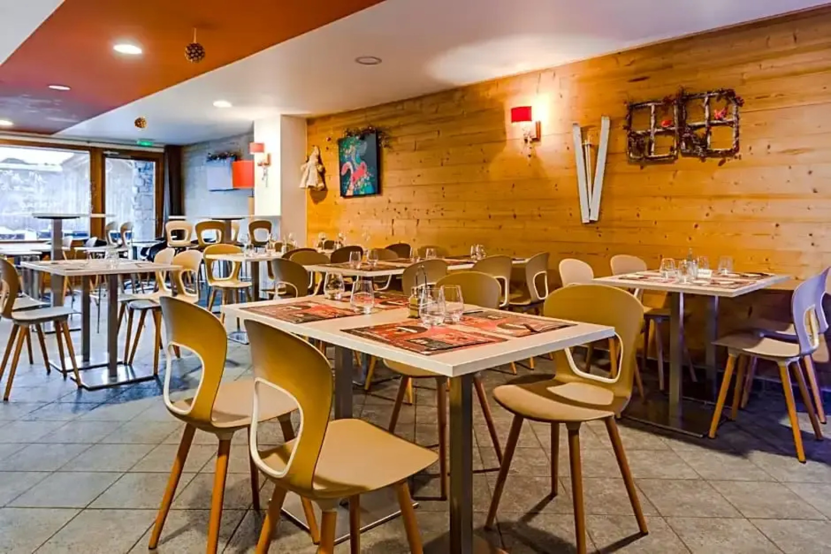 Skissim Select - Chalets Le Grand Panorama II 3* by Travelski