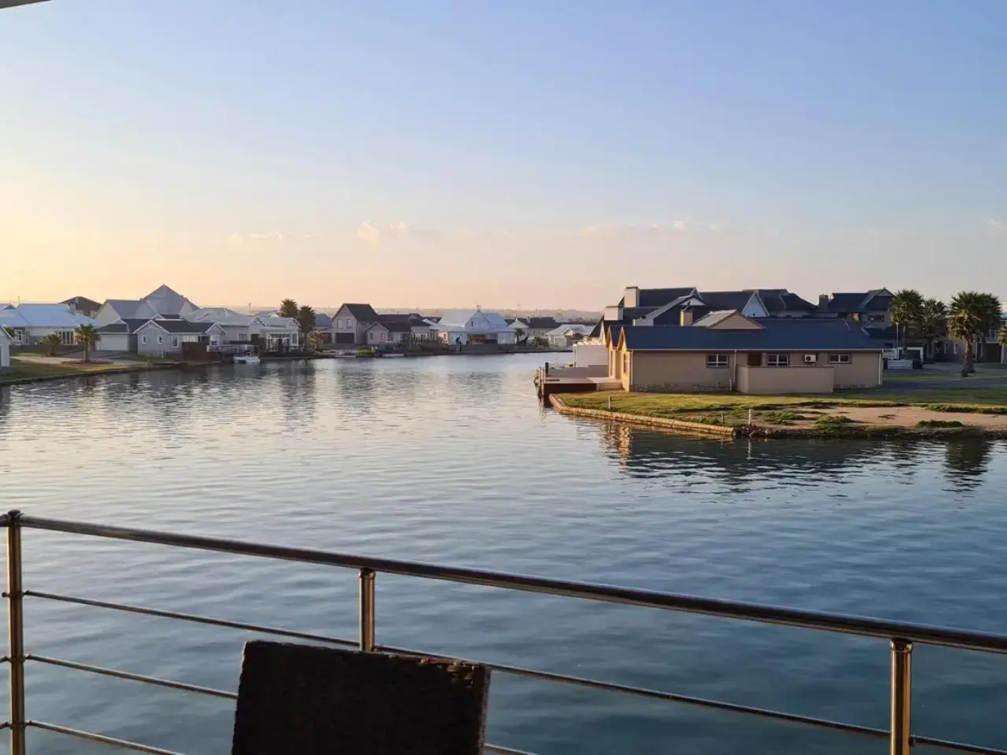 33 Kingston Place, Marina Martinique
