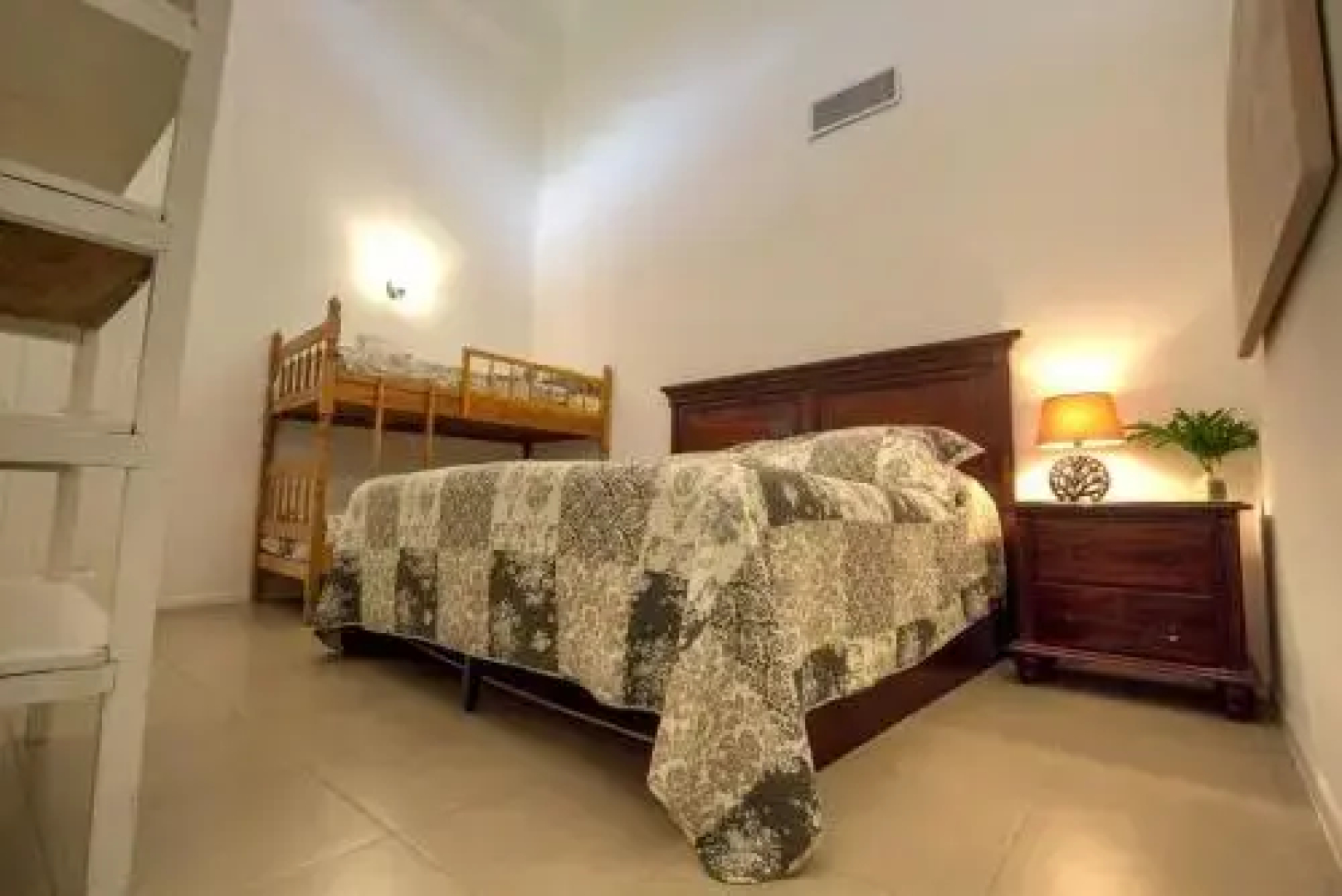Mikiterio Lake Retreat