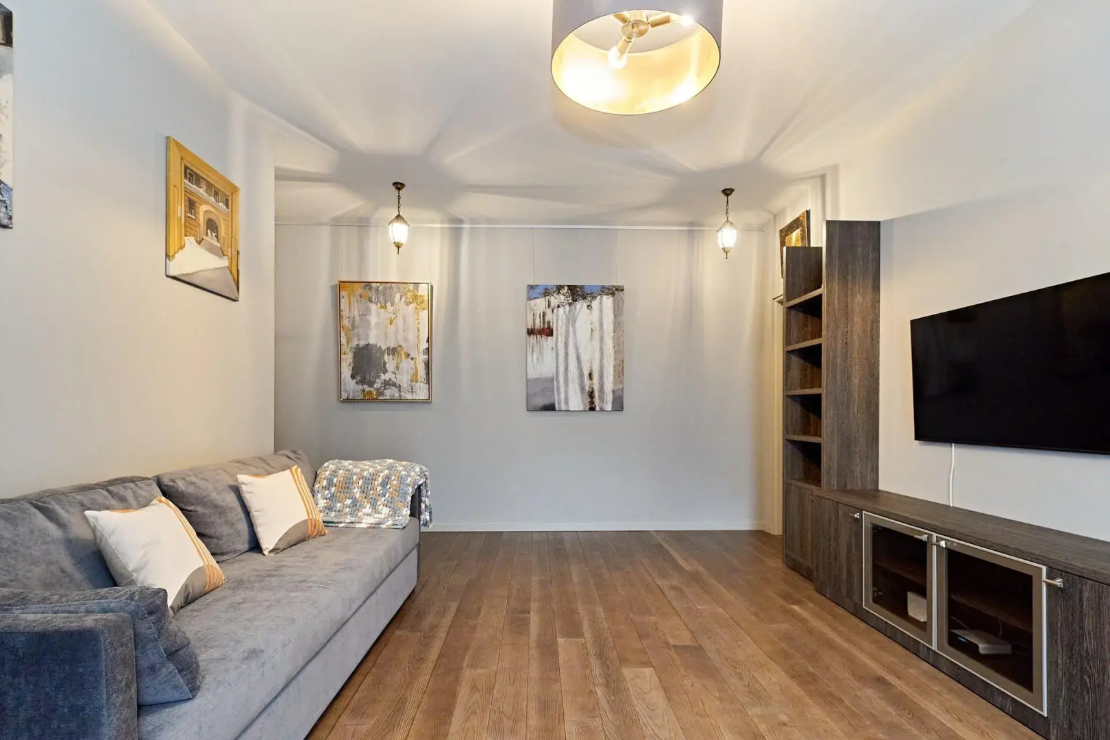 Критик Отдыхает Апартаменты на Итальянской