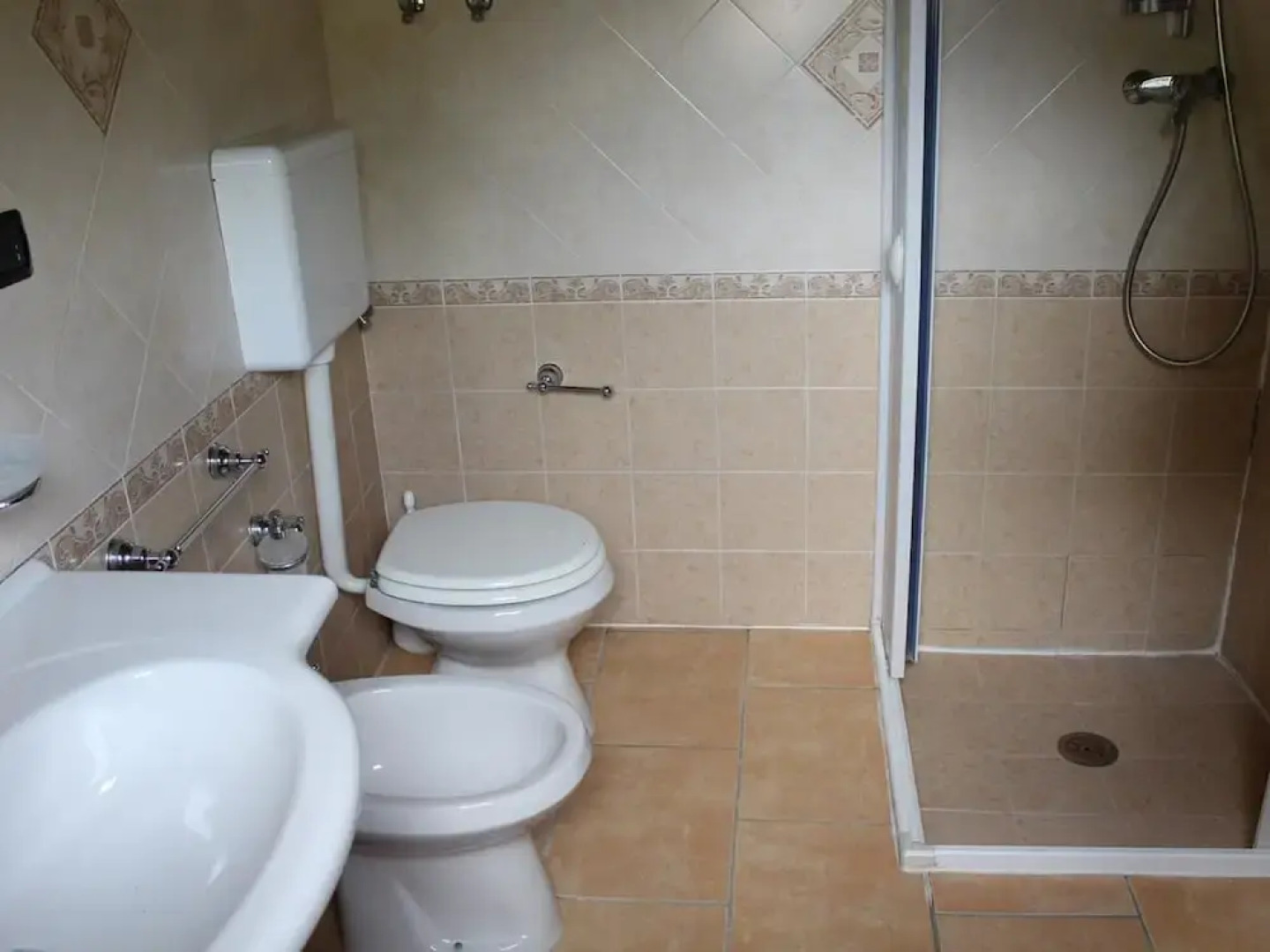 Lovely Apartment in Portland With Garden and Patio