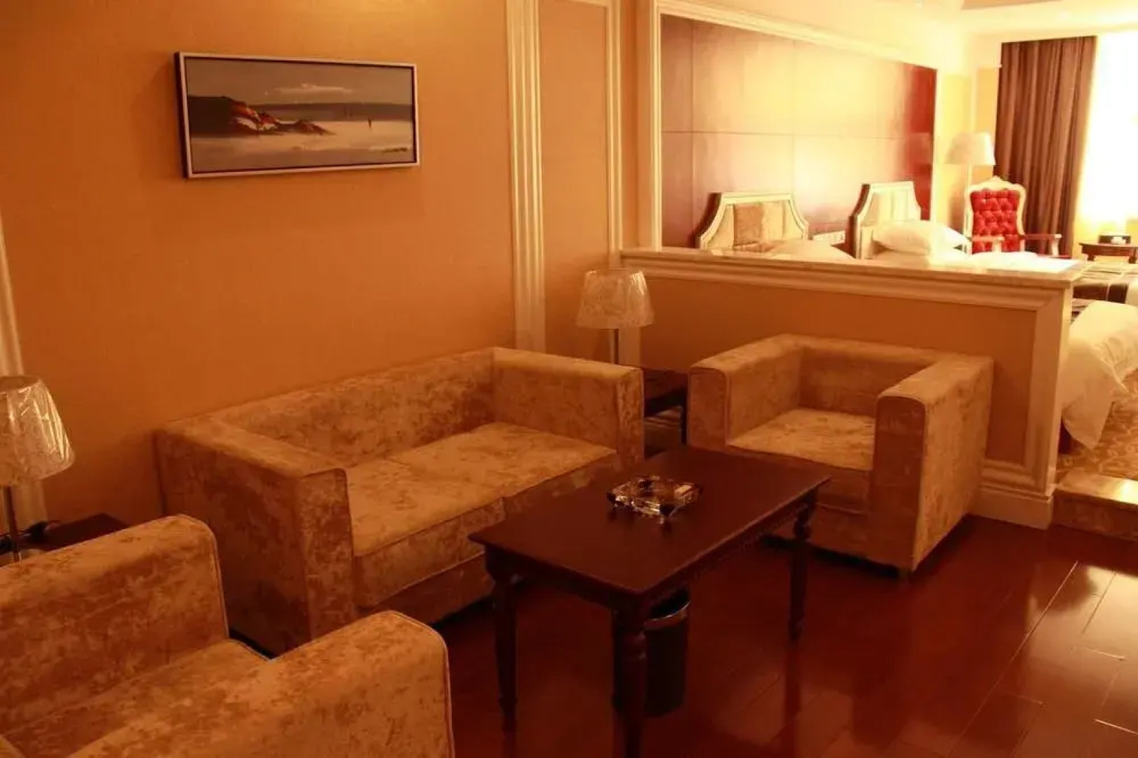 Oriental Luoma Hotel