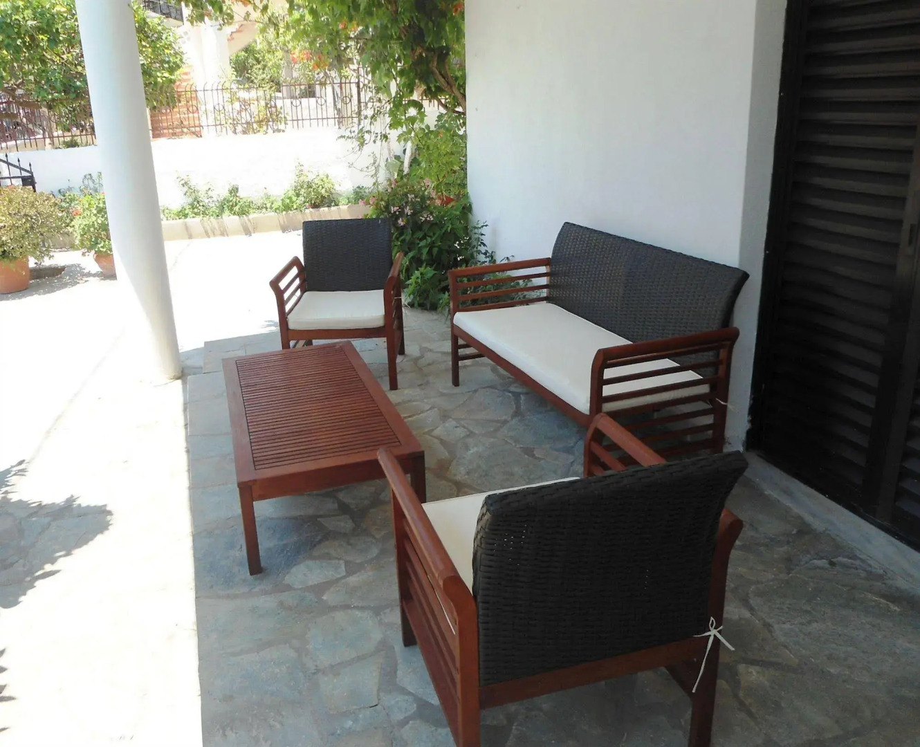 Christina Studios & Apartments