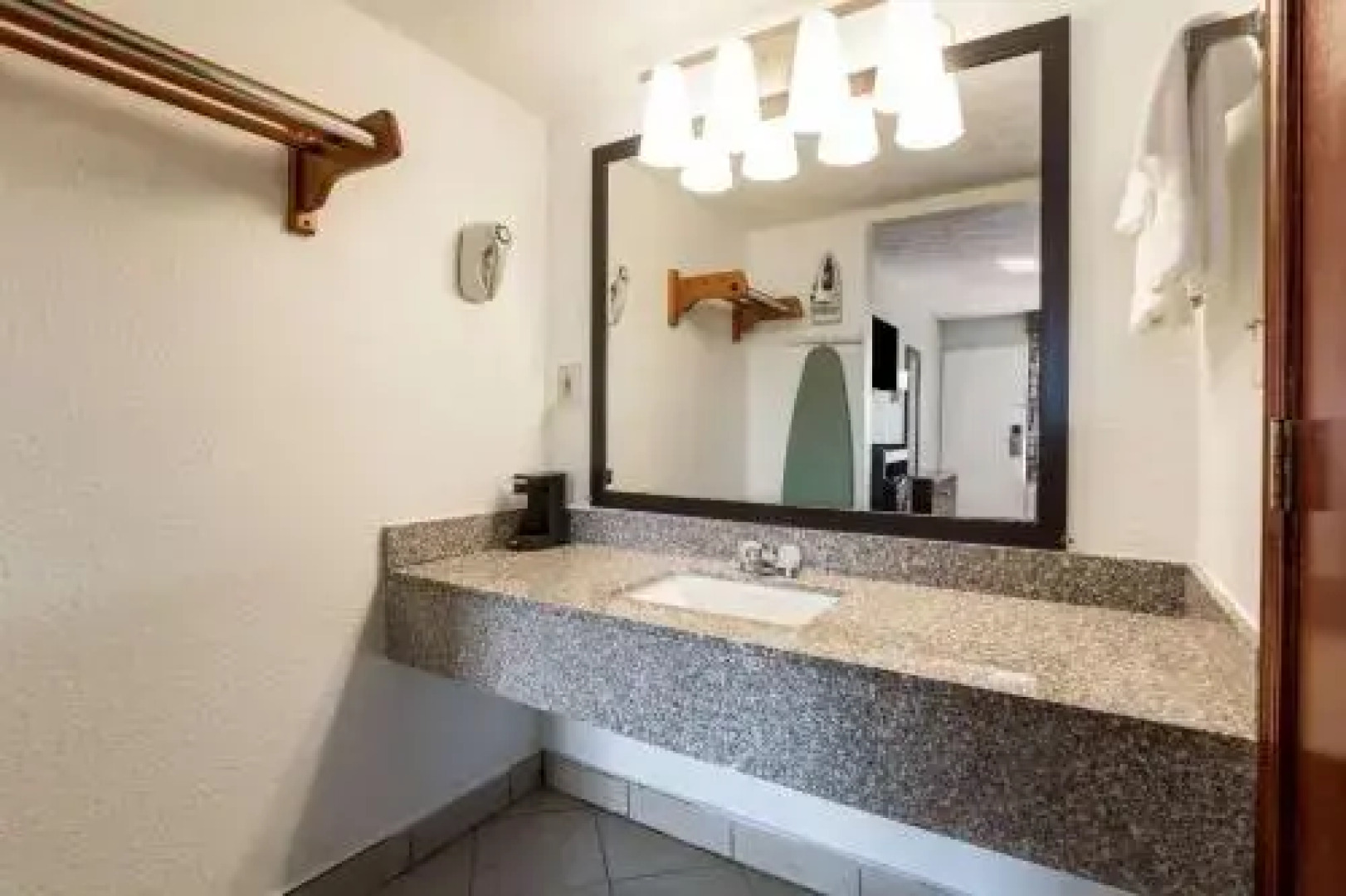 Days Inn by Wyndham Georgetown North Of Lexington