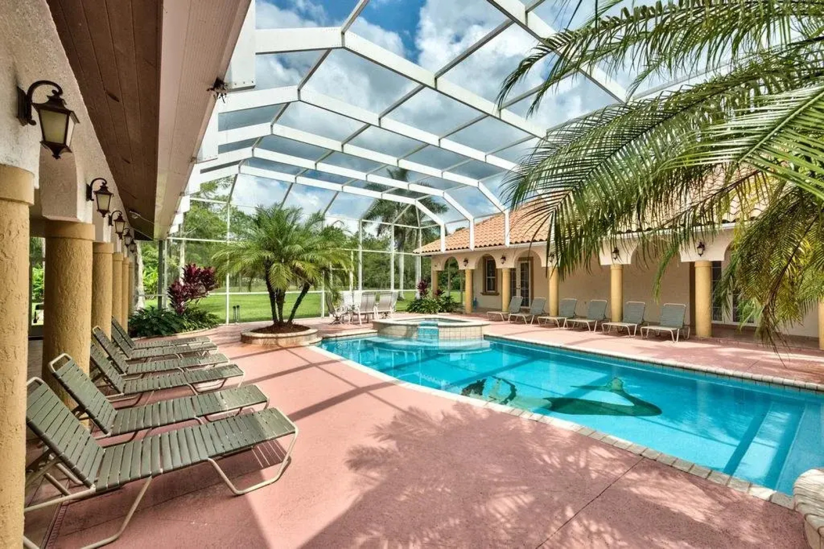 Knickerbocker Estate