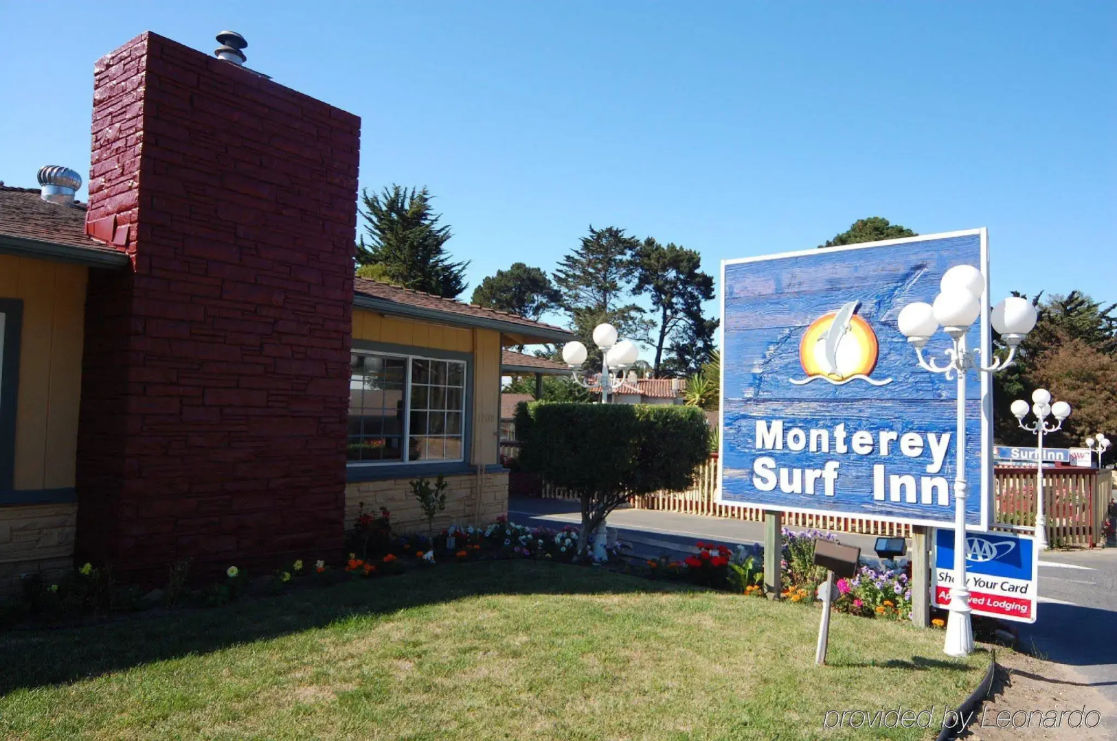 Monterey Surf Inn