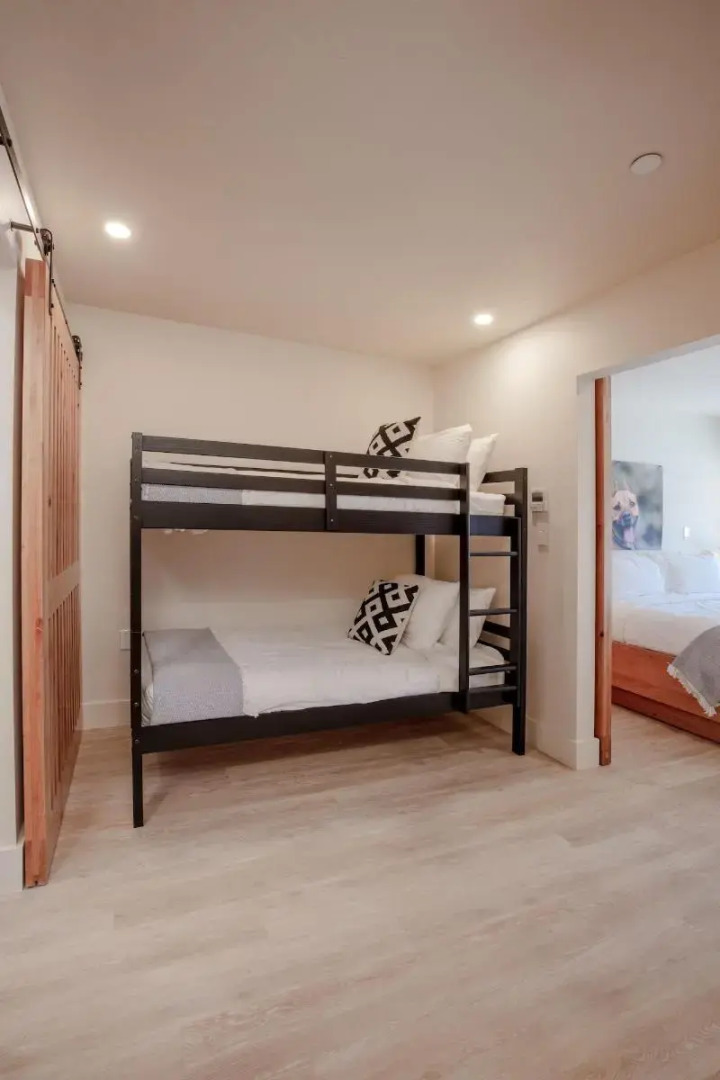 Best Friends Roadhouse and Mercantile