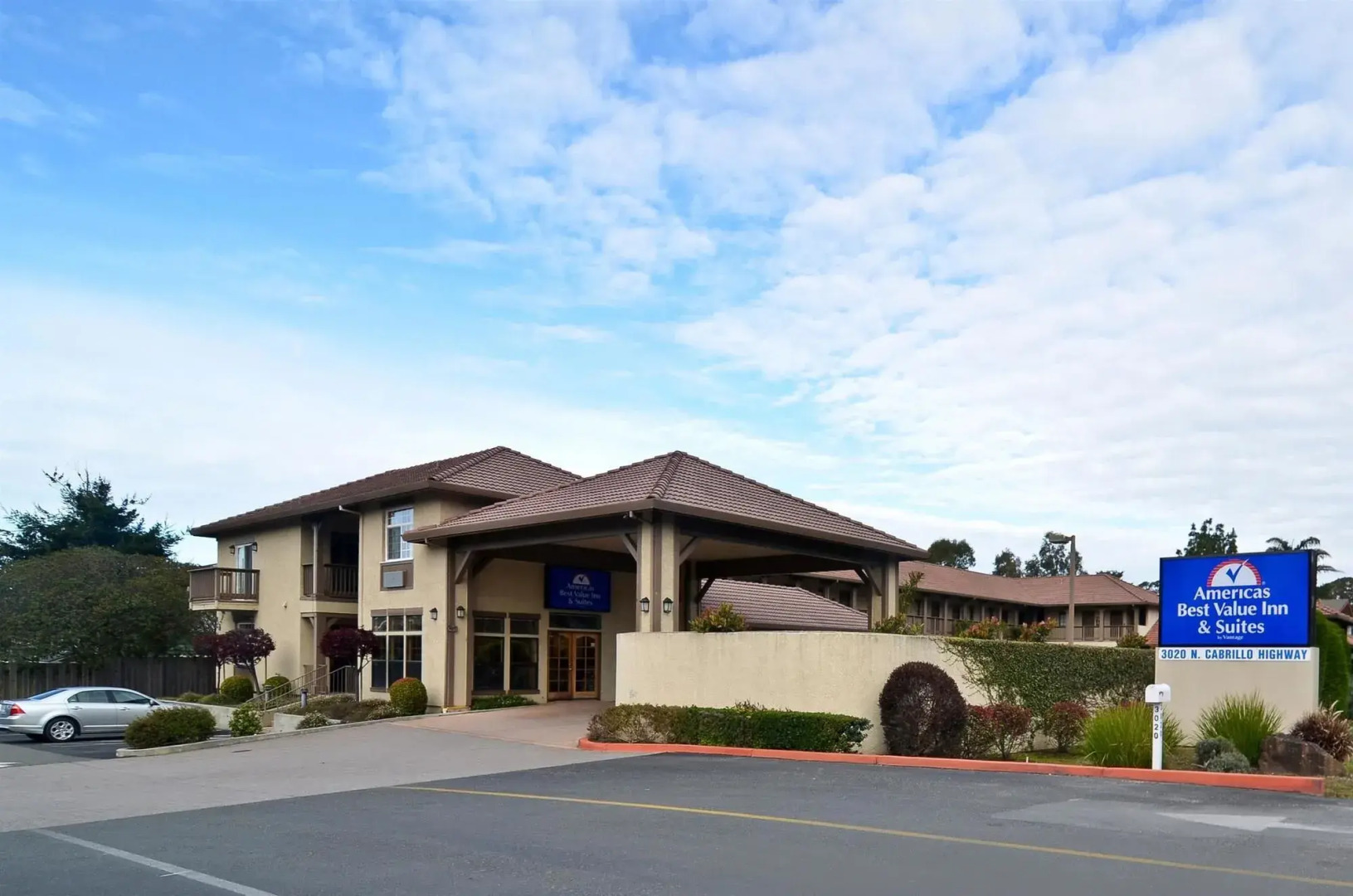 The Miramar Inn & Suites