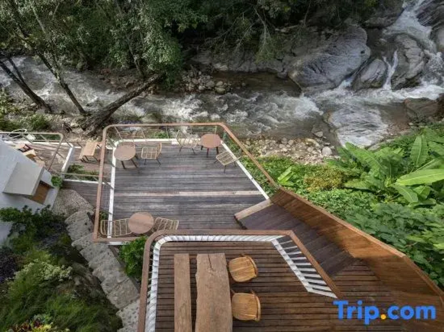 Taryn Tara Cafe And Stay