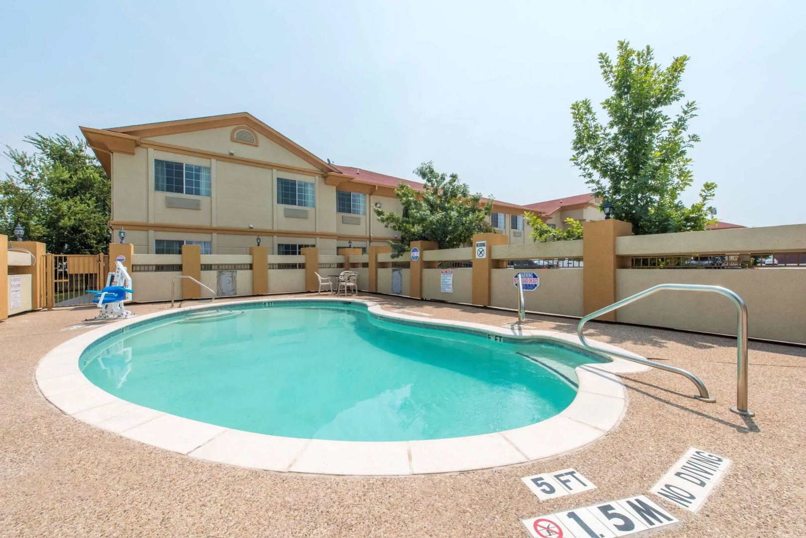 SureStay Plus by Best Western Benbrook Fort Worth