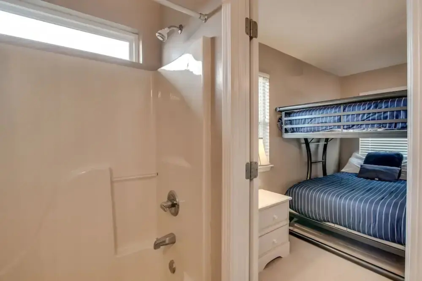 Summer Palace 4 Bedroom Duplex by RedAwning