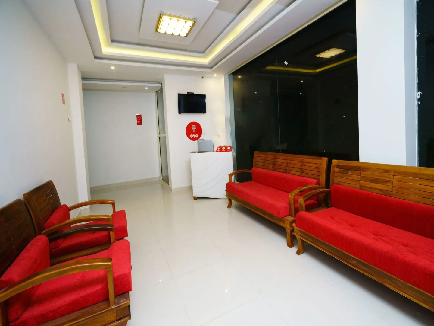 OYO 10126 Hotel Regency Casett
