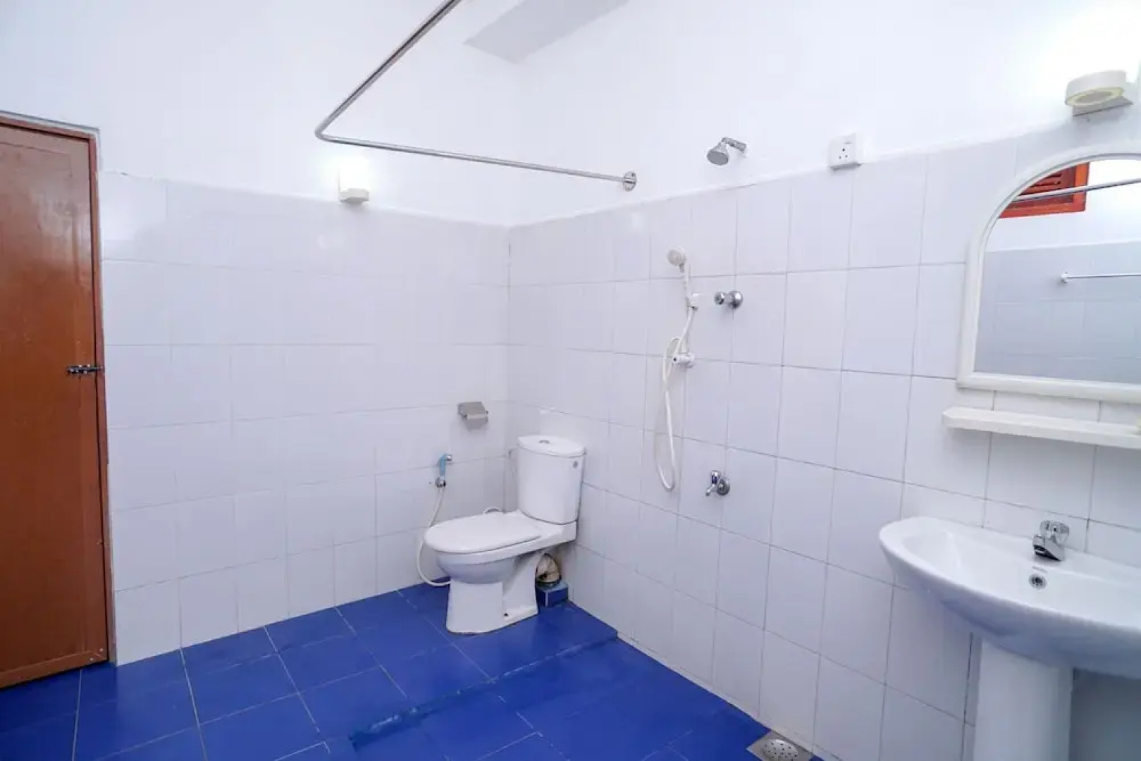 OYO 421 New Beach View Hotel