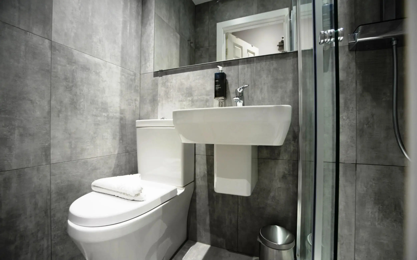 Airways Hotel London