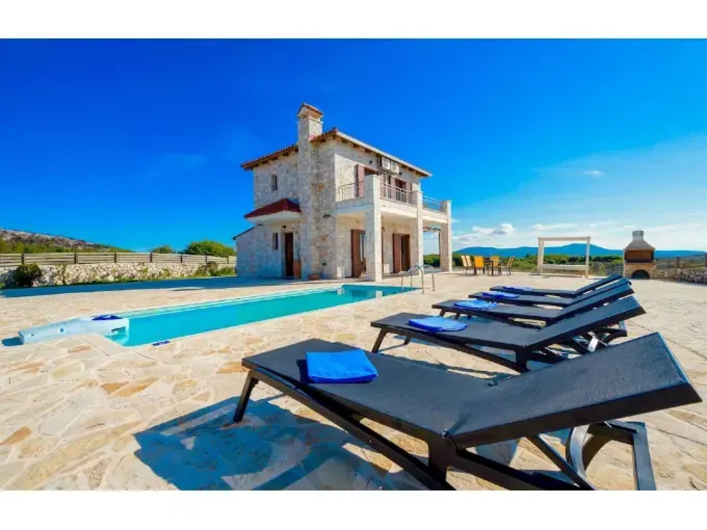 Villa Traditional 1