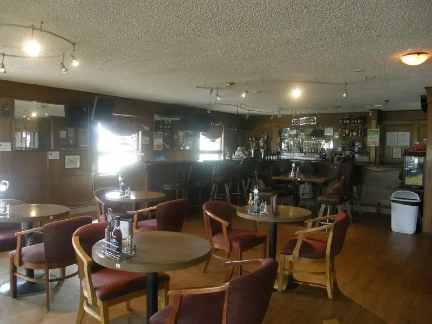 Beluga Lake Lodge