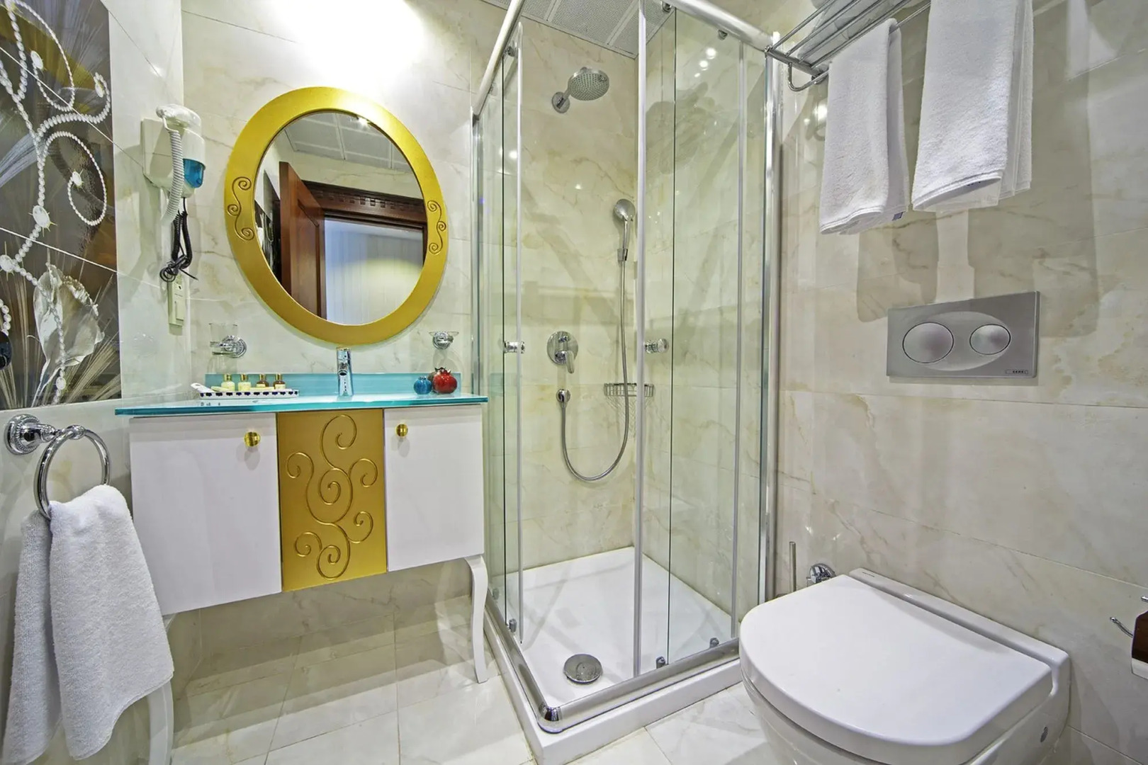 The Magnaura Palace Hotel