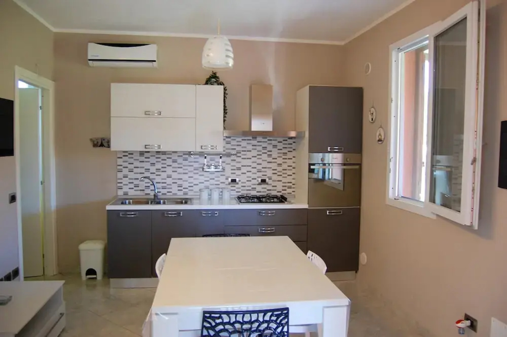 House With 3 Bedrooms in Gorgo Lungo Lascari, With Enclosed Garden and