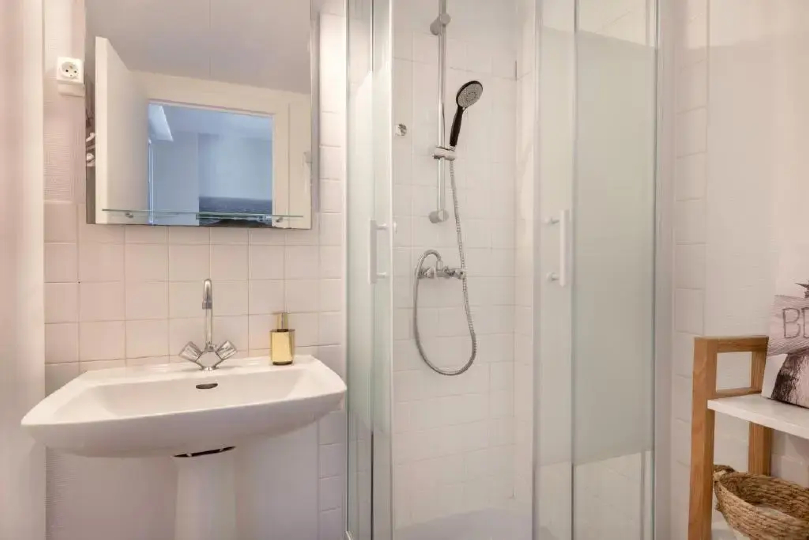 Rez-de-jardin cosy pour 3 personnes face a la plage de la Noeveillard