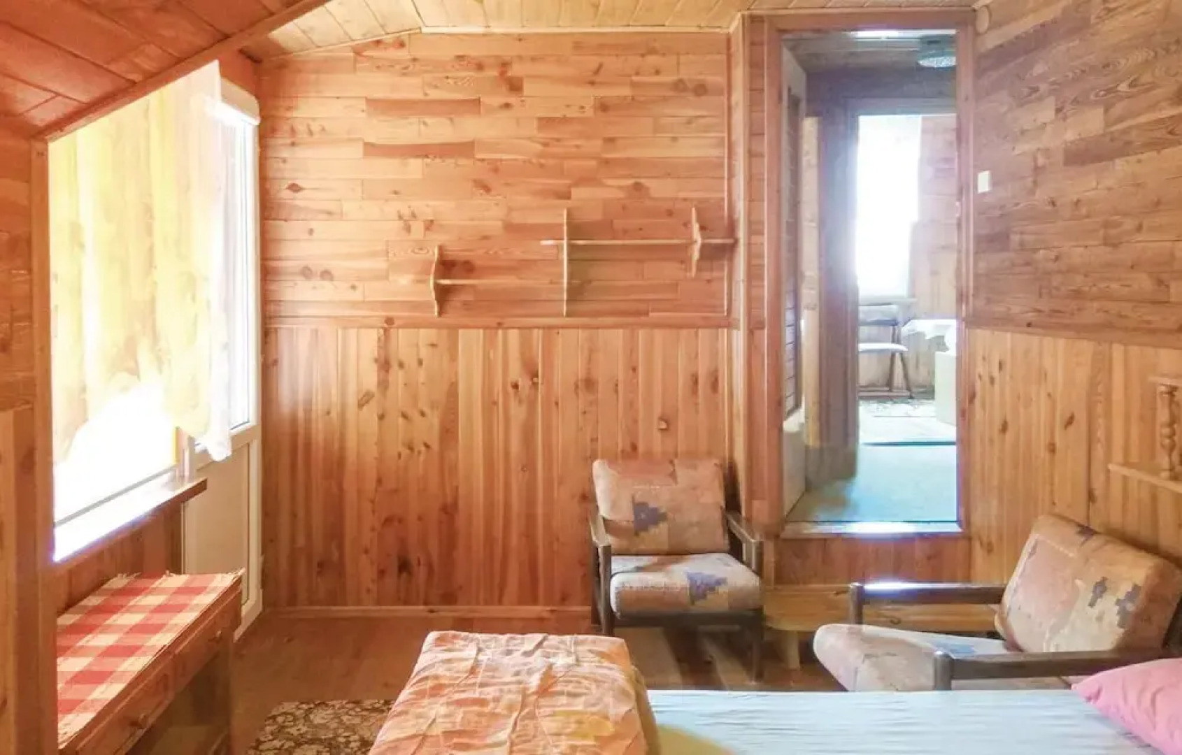 Nice Home in Rowy With 5 Bedrooms and Wifi