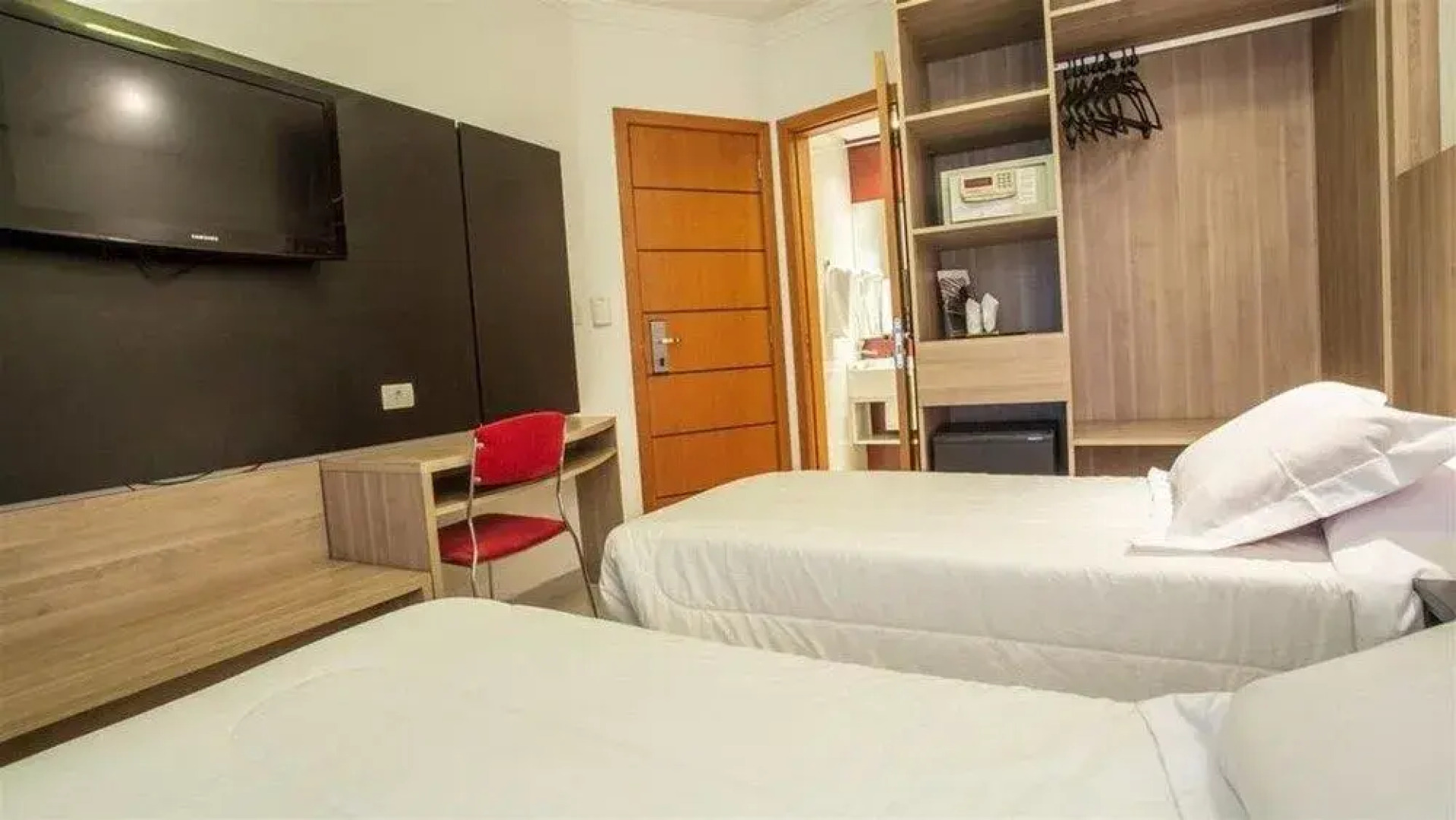 Atlântico Golden Apart Hotel