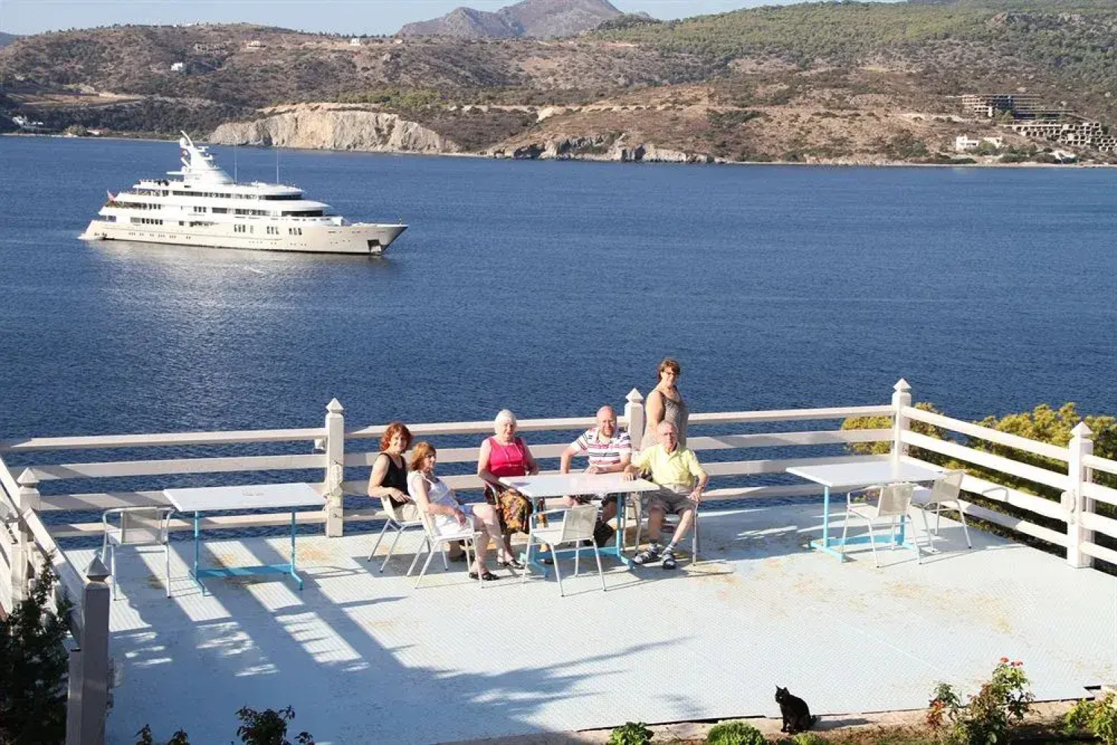 Kavos Bay Seafront Hotel