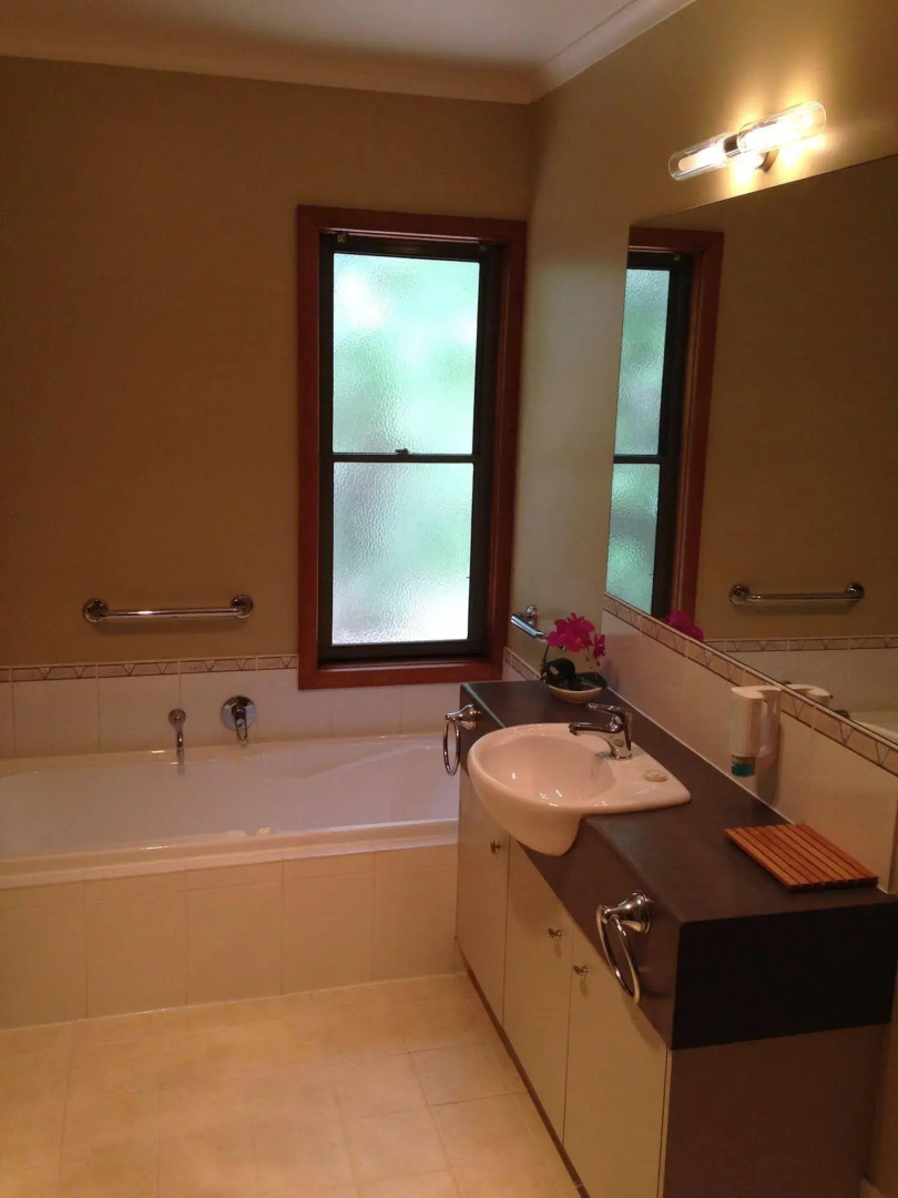 Southern Anchorage Retreat