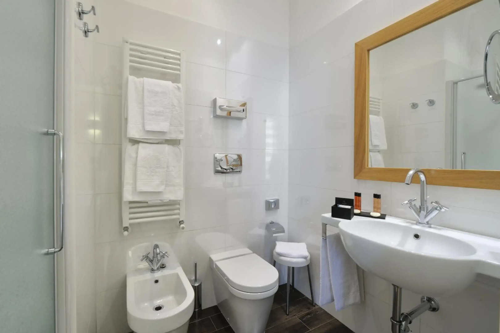 Travelodge by Wyndham Niagara Falls Fallsview