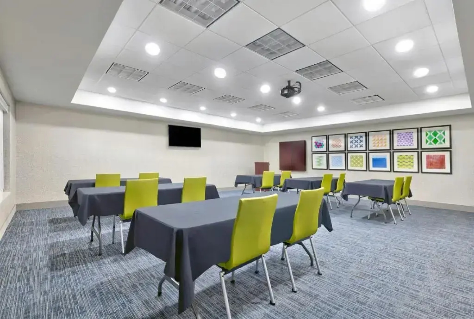 Holiday Inn Express Hotel & Suites Kansas City - Grandview