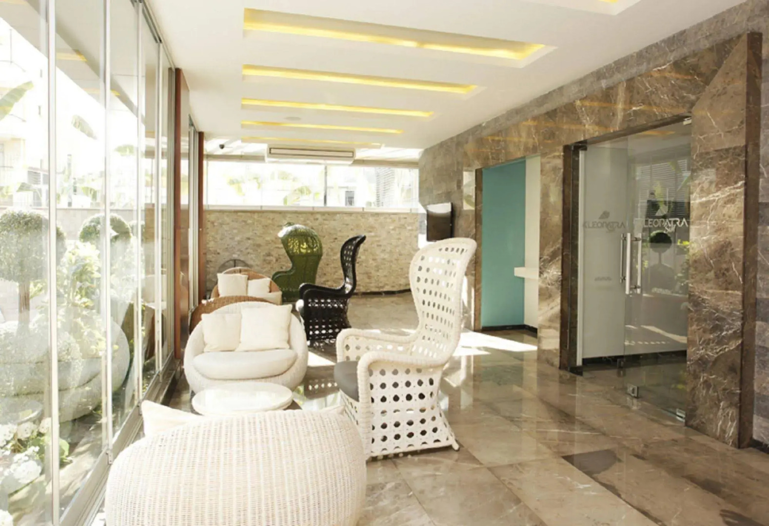 Kleopatra Suit Hotel