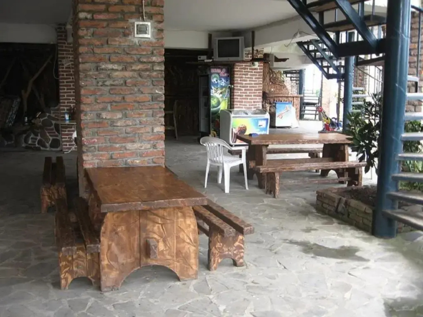 Old House Apartments