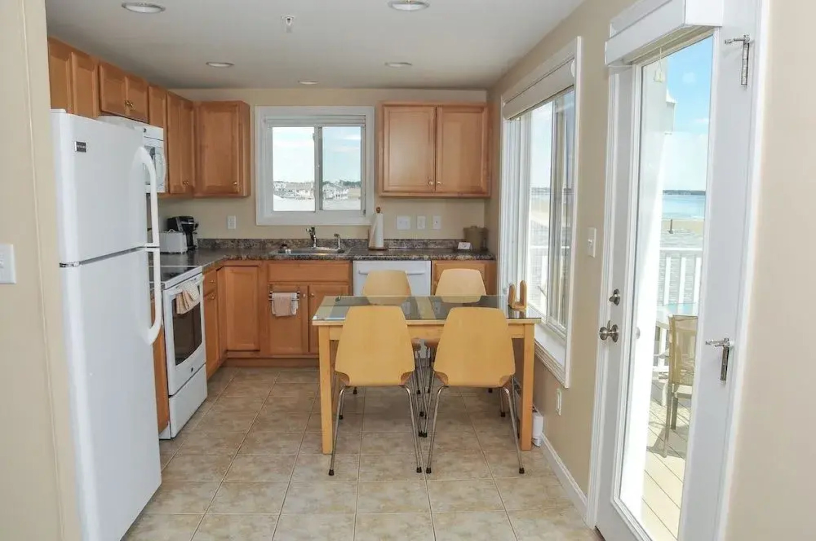 Friendship Oceanfront Suites