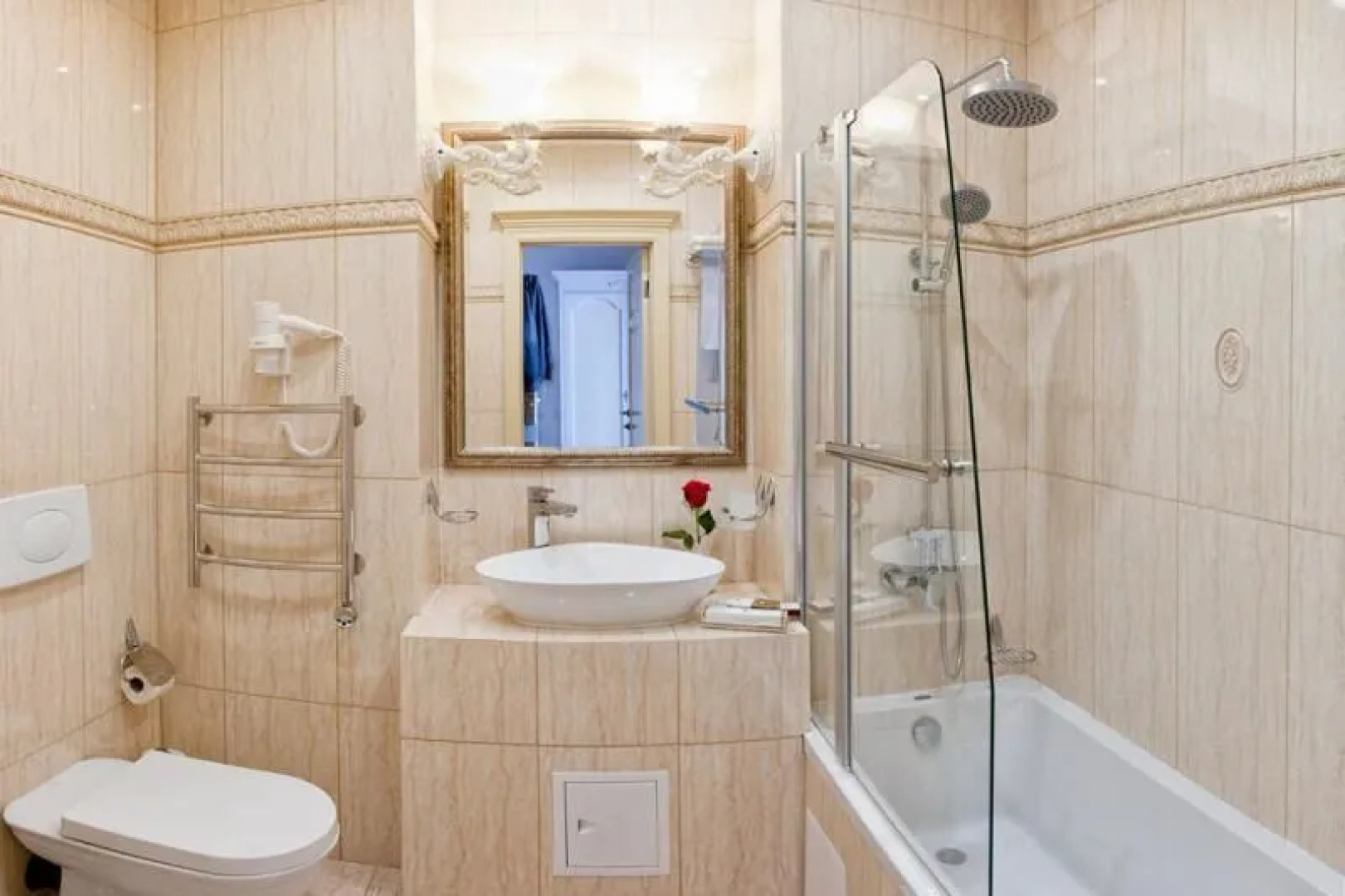 Царское подворье