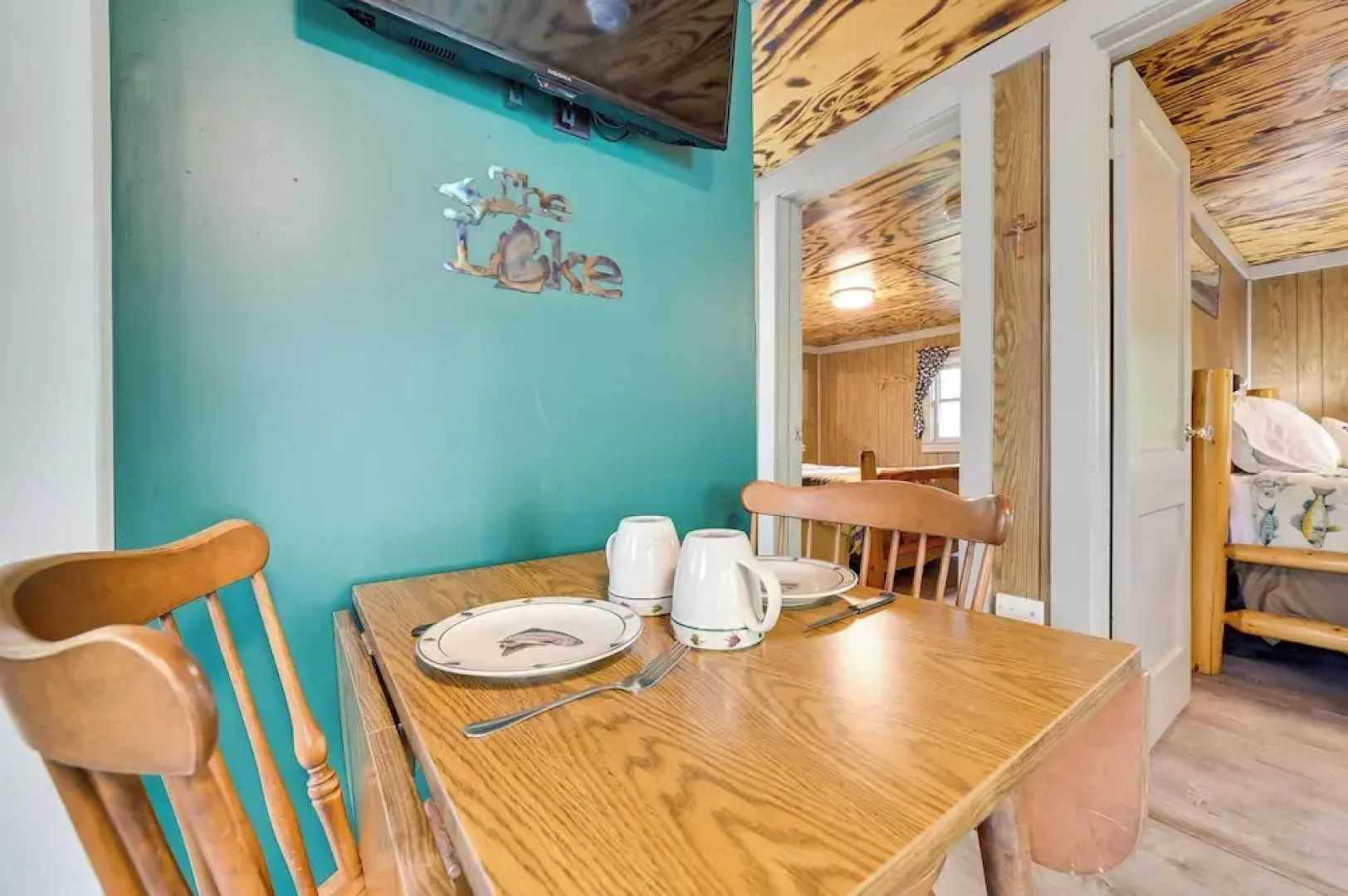 Waterfront Paradise Lake Cottage w/ Private Dock!