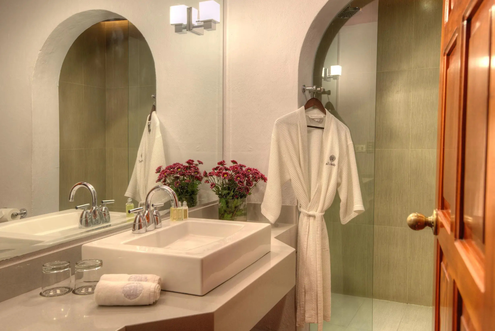 Alta Las Palomas Hotel