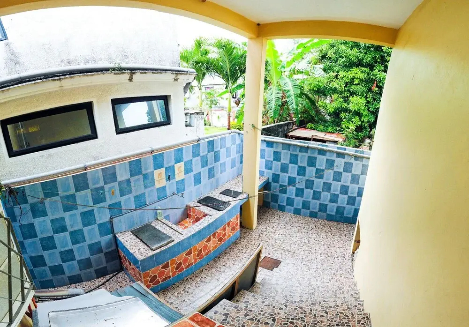 Charming 2-bed House in Chemin Grenier